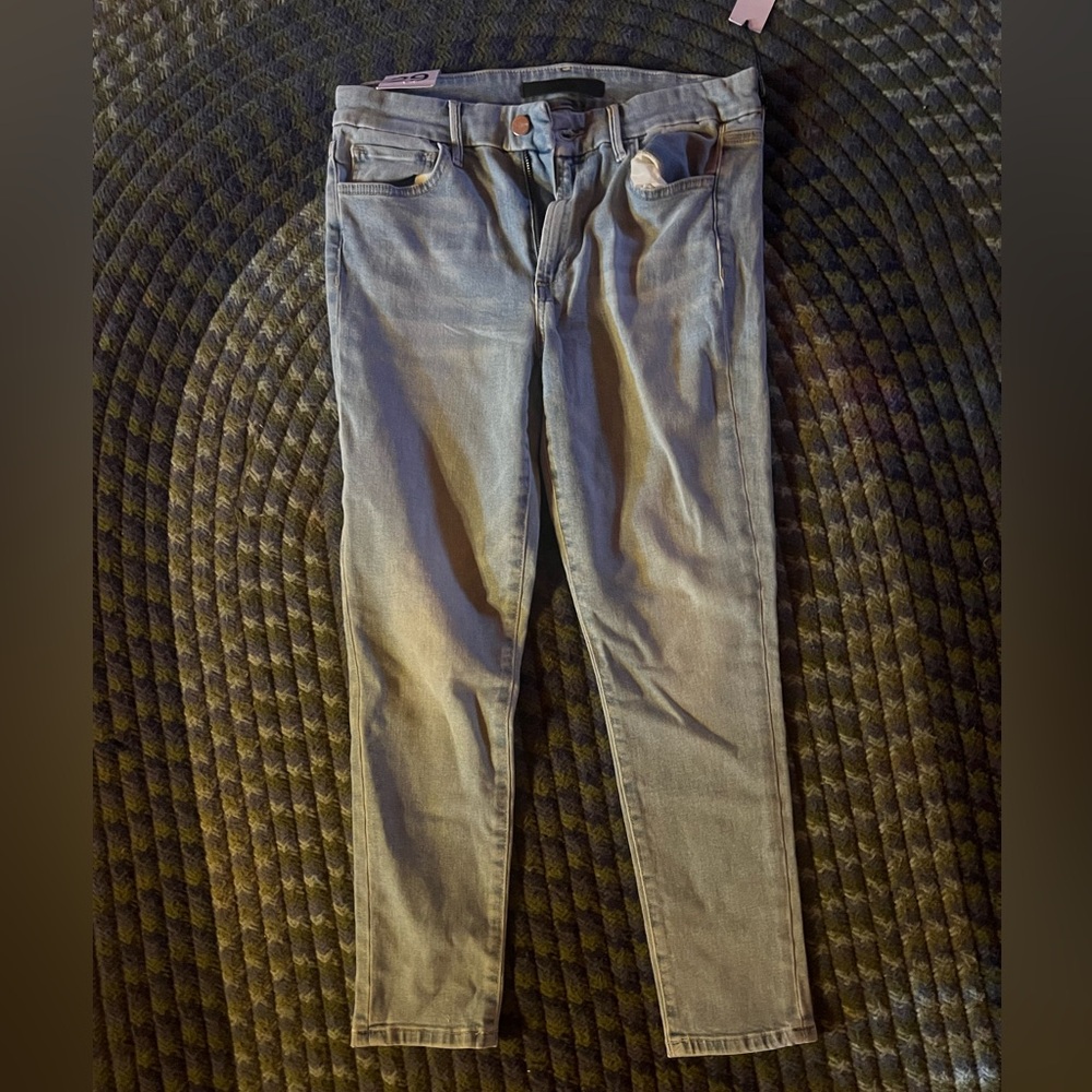 Joe's Jeans Icon Mid Rise Crop NEW